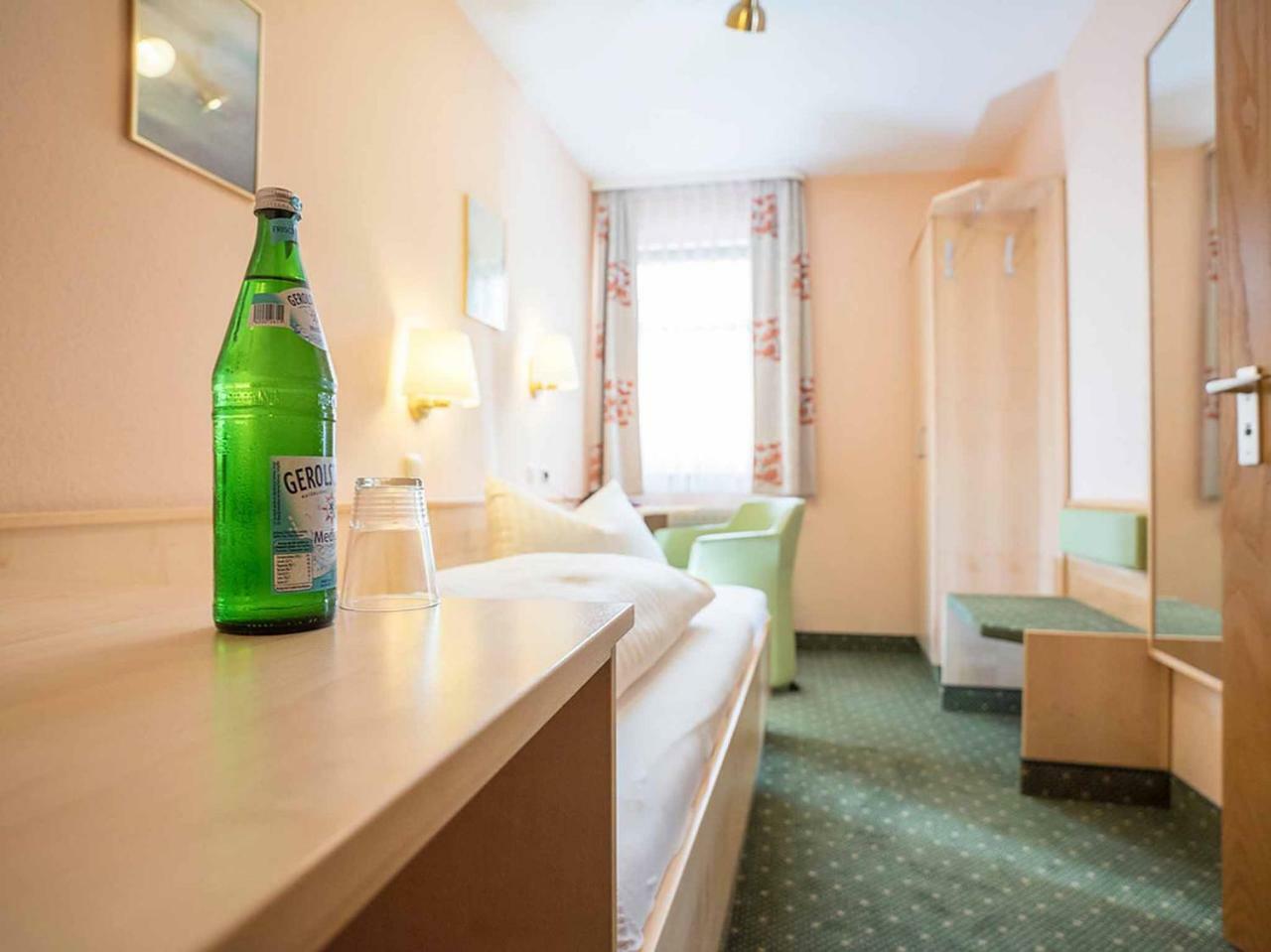 Gaestehaus Moenchshof Sommerhausen Extérieur photo