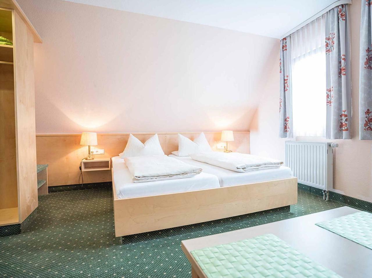 Gaestehaus Moenchshof Sommerhausen Extérieur photo